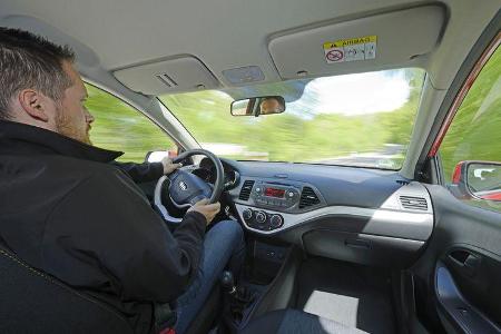 Kia Picanto 1.0 Edition, Fahrersicht, Cockpit