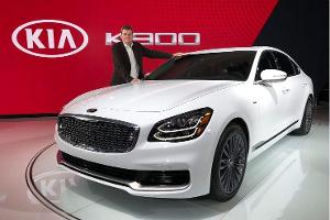 Kia K900 AWD (2018)