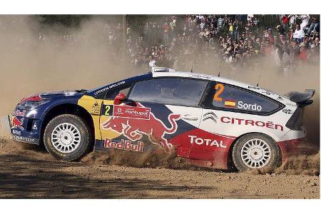 Vor ihm sein Citroen-Kollege Dani Sordo.