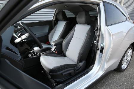 Hyundai i20 Coupé 1.4 CRDi, Fahrersitz