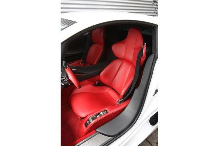 Lexus LFA, Innenraum, Sitze