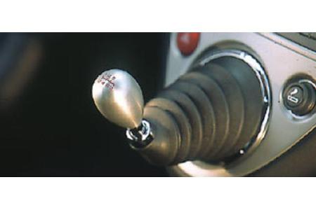 Es ist eine Freude, die originelle Schaltung à la Joystick zu betätigen.
