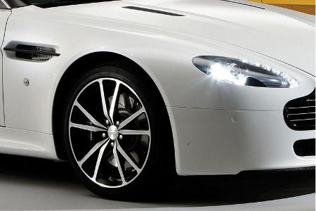 Aston Martin V8 Vantage N420, Felge, Scheinwerfer