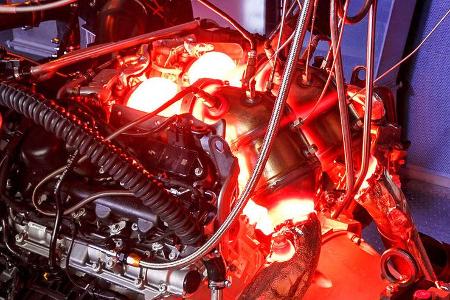 Motor Mercedes AMG GT, Prüfstand, glühend Turbolader