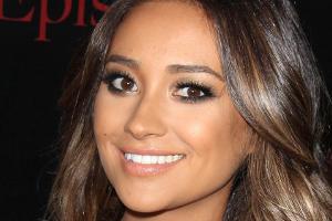 Shay Mitchell gibt Beauty-Tipps für Unterwegs