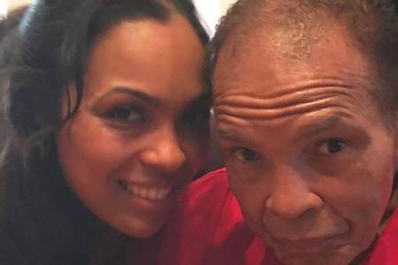 Mit diesem Bild nahm Hana Ali auf Instagram Abschied von ihrem Vater Mit diesem Bild nahm Hana Ali auf Instagram Abschied von ihrem Vater