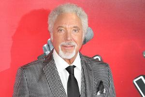 Sir Tom Jones spricht erstmals über den Tod seiner Frau