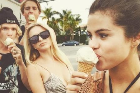 Steht auf kalten Genuss: Selena Gomez Steht auf kalten Genuss: Selena Gomez