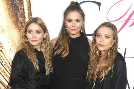 Ashley, Elizabeth und Mary-Kate Olsen (v.l.n.r.) zeigten sich gemeinsam auf dem roten Teppich der Ashley, Elizabeth und Mary-Kate Olsen (v.l.n.r.) zeigten sich gemeinsam auf dem roten Teppich der
