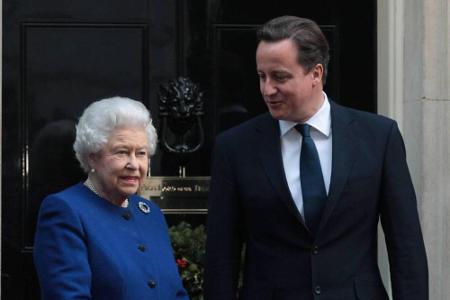 In der Downing Street Nr. 10 ist Queen Elizabeth II. öfter zu Gast, hier wohnt der Premierminister. Aktuell: David Cameron.