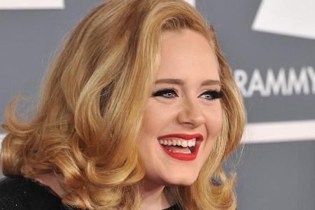 Adele überzeugt mit ihrer und anderer Künstler Musik Adele überzeugt mit ihrer und anderer Künstler Musik