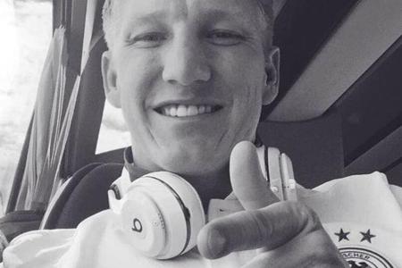 Bastian Schweinsteiger hofft beim zweiten Gruppenspiel auf Unterstützung von den Fans Bastian Schweinsteiger hofft beim zweiten Gruppenspiel auf Unterstützung von den Fans