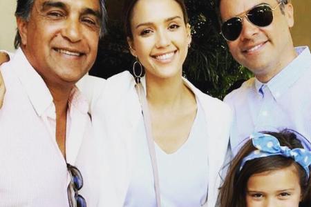 Jessica Alba mit ihrer Familie Jessica Alba mit ihrer Familie