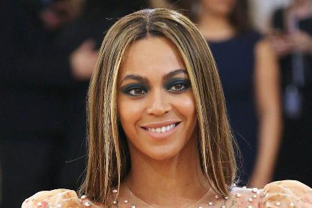 Beyoncé kann nicht nur singen, sondern - oh, Wunder - auch niesen Beyoncé kann nicht nur singen, sondern - oh, Wunder - auch niesen