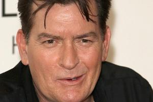 Charlie Sheen: "Ich hatte nur zweimal ungeschützten Sex"