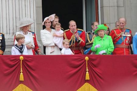 Die britische Königsfamilie während Trooping the Colour