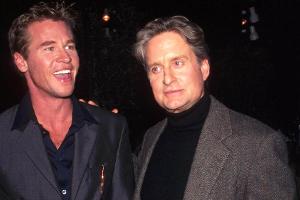 Michael Douglas sorgt sich um Val Kilmer: "Es sieht nicht gut aus"