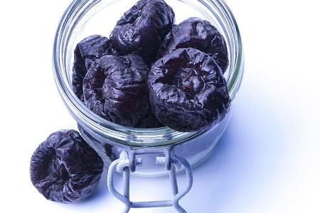 Trockenpflaumen enthalten eine Vielzahl an Nährstoffen