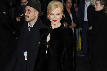 Pure Eleganz: Nicole Kidman im schwarzen Samtkleid bei der Vorstellung ihres neuen Kinofilms Pure Eleganz: Nicole Kidman im schwarzen Samtkleid bei der Vorstellung ihres neuen Kinofilms