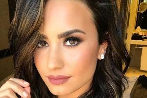 Kurzzeit-Blondine Demi Lovato ist wieder brünett