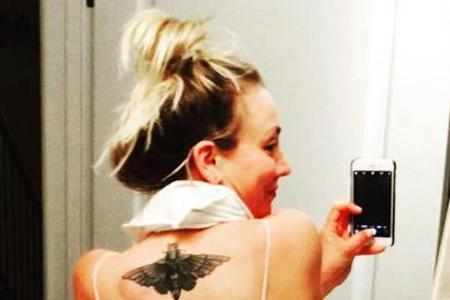 Das tut schon beim Hinsehen weh! Kaley Cuoco hat lauter rote Abdrücke auf dem Rücken Das tut schon beim Hinsehen weh! Kaley Cuoco hat lauter rote Abdrücke auf dem Rücken