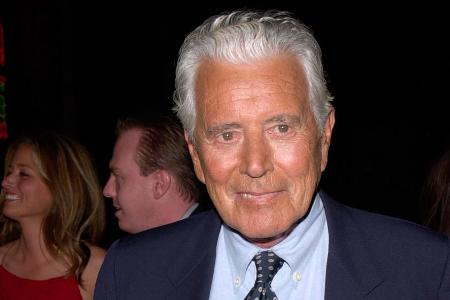 Gab im Original den Blake Carrington: der 2010 verstorbene John Forsythe Gab im Original den Blake Carrington: der 2010 verstorbene John Forsythe
