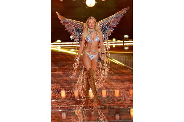 Jedes Model träumt davon, bei der alljährlich stattfindenden Fashion Show von Victoria's Secret über den Laufsteg schweben z... Jedes Model träumt davon, bei der alljährlich stattfindenden Fashion Show von Victoria's Secret über den Laufsteg schweben z...