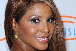 Sängerin Toni Braxton in Krankenhaus eingeliefert