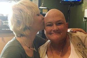 Paris Jackson kämpft zusammen mit krebskranker Debbie Rowe