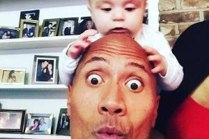 Dwayne Johnson muss auch als "Sexiest Man" weiter Windeln wechseln