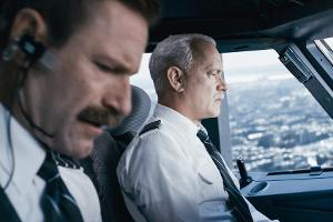 "Sully": So heldenhaft kann abstürzen sein