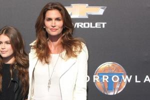Cindy Crawford kritisiert Magerwahn
