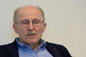 Not-OP bei Werder-Legende Willi Lemke