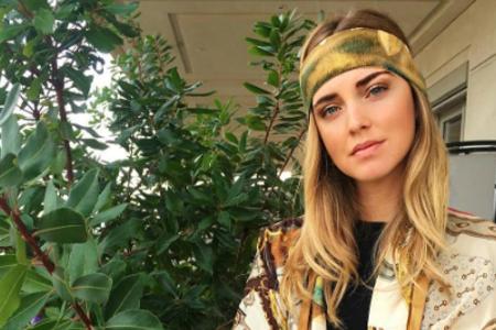 Bloggerin Chiara Ferragni greift zum stylischen Stirnband
