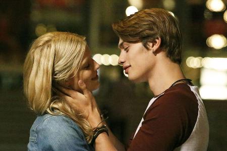 Ruby (Keenan Kampa) und Johnnie (Nicholas Galitzine) wollen zusammen einen Tanzwettbewerb gewinnen Ruby (Keenan Kampa) und Johnnie (Nicholas Galitzine) wollen zusammen einen Tanzwettbewerb gewinnen