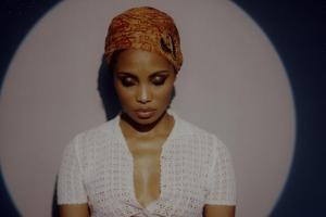 Imany landet mit "Don't Be So Shy" den Sommerhit 2016