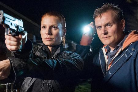 Die Hauptkommissare Lisa Marx (Brück) und Jens Stellbrink (Striesow) ermitteln im Die Hauptkommissare Lisa Marx (Brück) und Jens Stellbrink (Striesow) ermitteln im