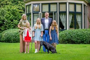 Königliche Sommergrüße von Máxima und Willem-Alexander