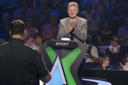 Sport-Experte Stefan Effenberg im Duell mit Kandidat Jürgen Stelter Sport-Experte Stefan Effenberg im Duell mit Kandidat Jürgen Stelter