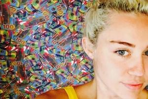 Miley Cyrus ist happy: Sie darf einen neuen Vierbeiner in ihrer Familie begrüßen