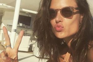 Sexy Teint: So hält die Sommerbräune