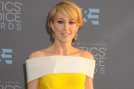 Carrie Coon war in Carrie Coon war in