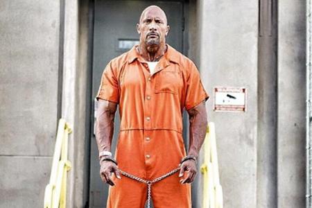 Was hat Dwayne Johnson alias Luke Hobbs nur angestellt? Was hat Dwayne Johnson alias Luke Hobbs nur angestellt?