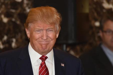 Bekam eine Menge Gegenwind bei den Emmys: Donald Trump Bekam eine Menge Gegenwind bei den Emmys: Donald Trump