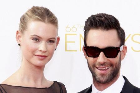 Die stolzen Eltern: Behati Prinsloo und Adam Levine Die stolzen Eltern: Behati Prinsloo und Adam Levine