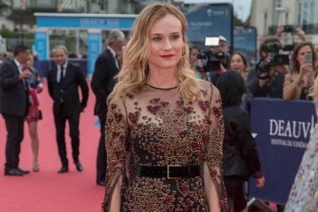 Diane Krugers Glamour-Dress stammt aus der Herbst-Kollektion des libanesischen Modedesigners Elie Saab Diane Krugers Glamour-Dress stammt aus der Herbst-Kollektion des libanesischen Modedesigners Elie Saab