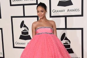 Rihanna designt pompöse Sportkollektion für Puma