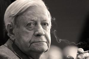 Helmut Schmidt: "Es gefiel ihm einfach, seinen Ruhm zu genießen"