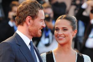 So hat es zwischen Alicia Vikander und Michael Fassbender gefunkt