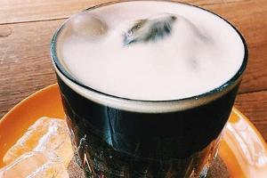 Cold Brew Coffee: Das hat es mit dem sommerlichen In-Getränk auf sich
